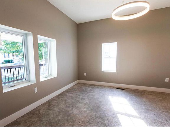 2nd image of 1836 H St #1