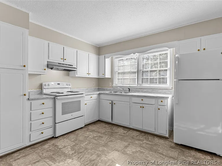 4418 Spinel Dr — Photo 13
