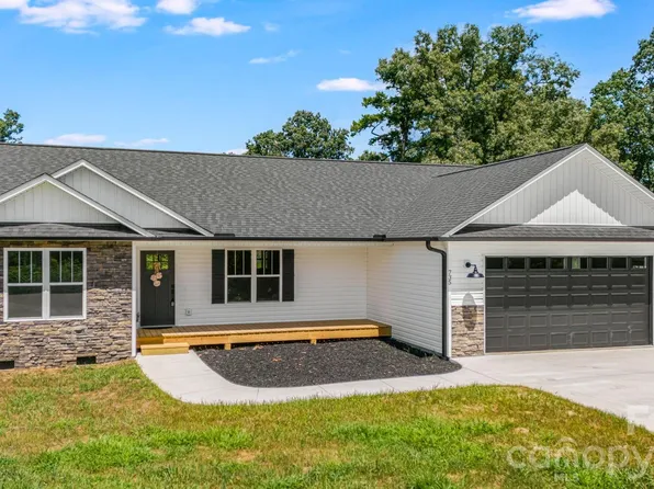 735 Jupiter Rd, Weaverville, NC 28787