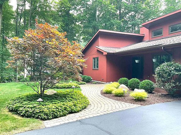 3rd image of 2775 N Waskevich Ln