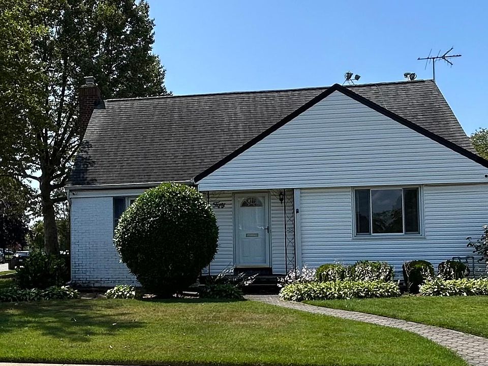1st image of 50 Laurel Dr