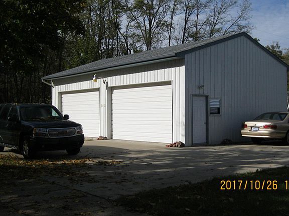 2nd image of 15 Ashland Ave