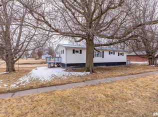 1602 Jackson St, Keithsburg, IL 61442