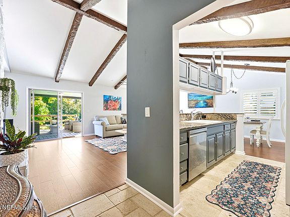 5th image of 721 SANDY OAKS Court
