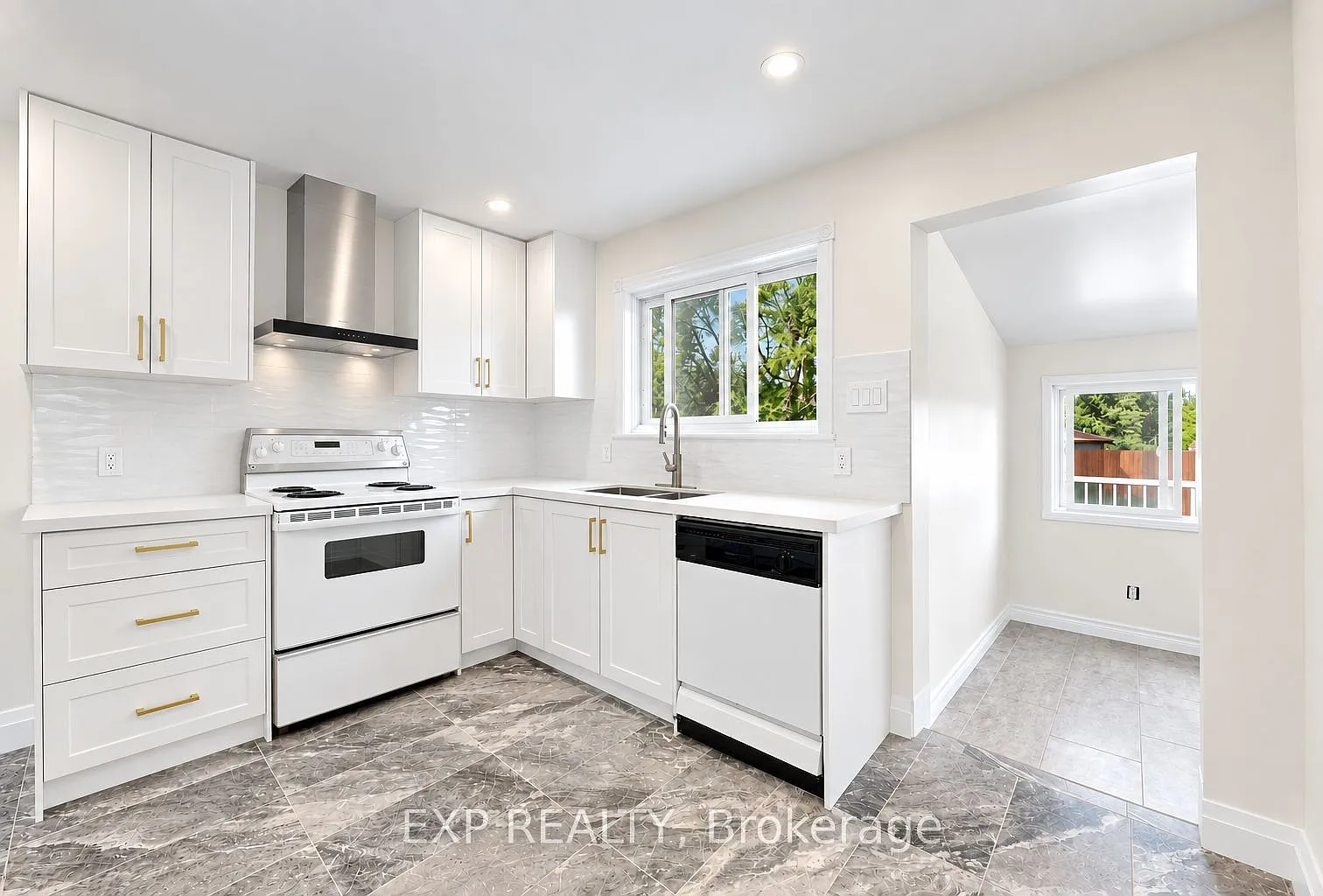 2 bed, $2,500 — Photo 2
