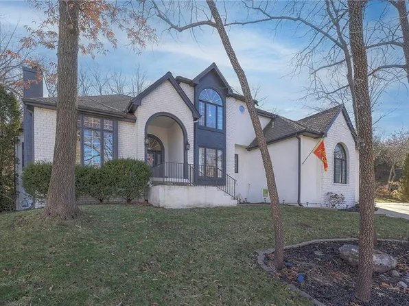 13605 W 54th Ter, Shawnee, KS 66216