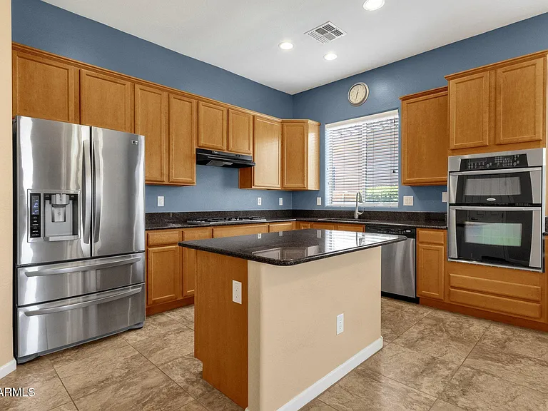 2403 E Robb Ln — Photo 10