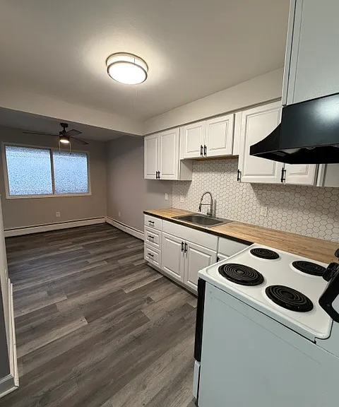 10612 Grand River Ave #5 — Photo 6