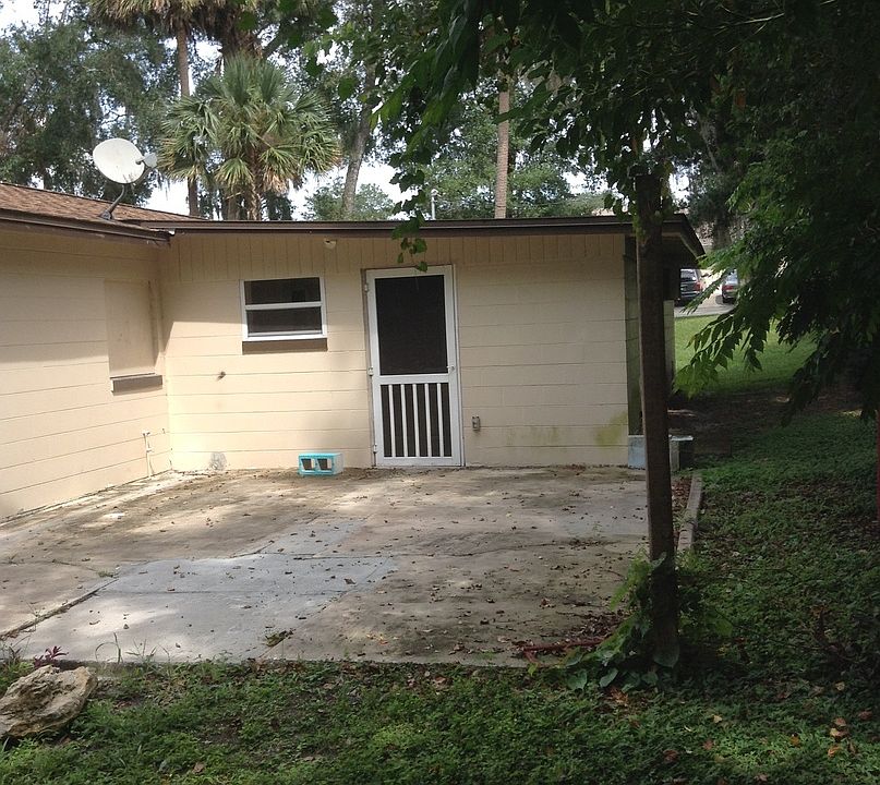 1st image of 840 1/2 E Graves Ave