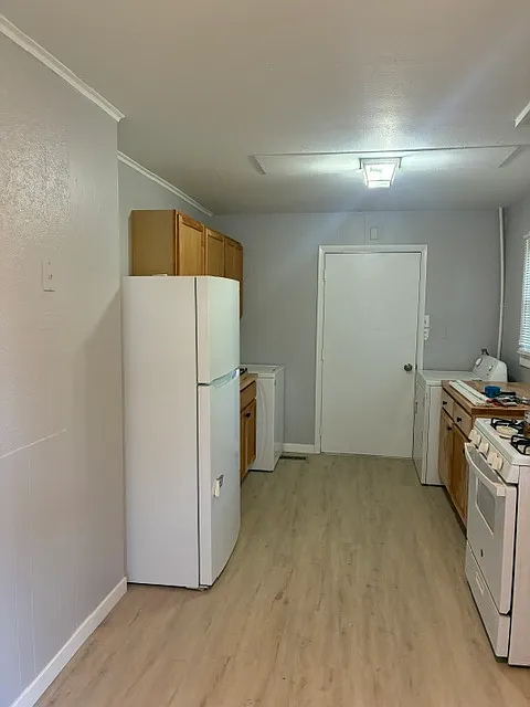 3 bed, 960 sqft, $1,700 — Photo 3