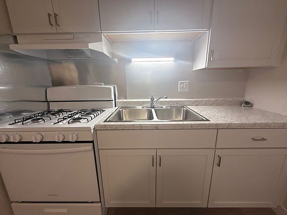 3rd image of 5725 S 14th St APT 20