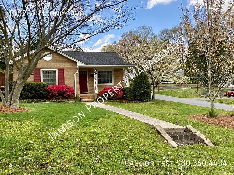 1402 W Mauney Ave — Photo 2
