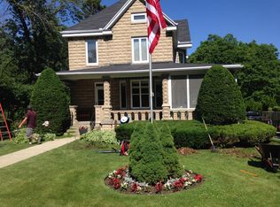 555 S Lake Shore Dr, Lake Geneva, WI 53147