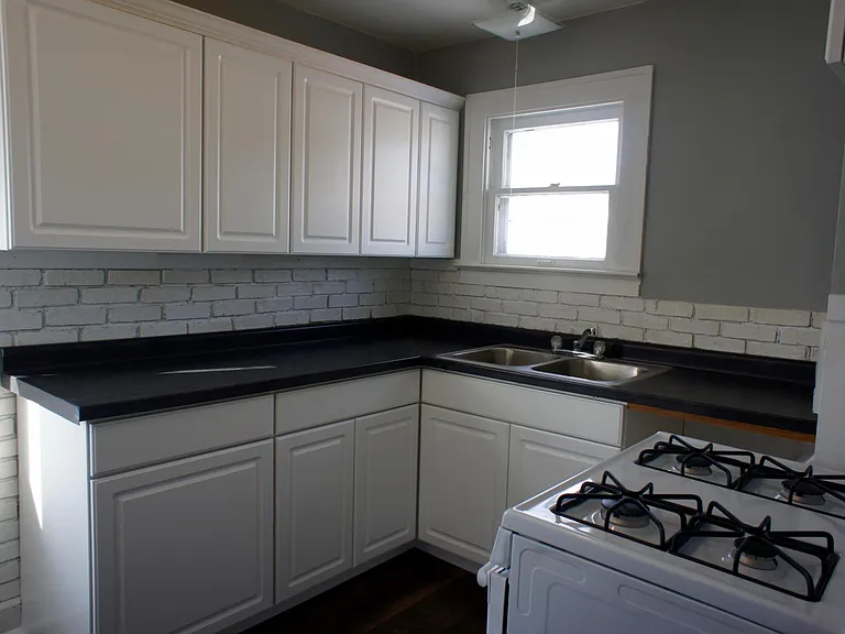 1226 N Emerson Ave — Photo 6