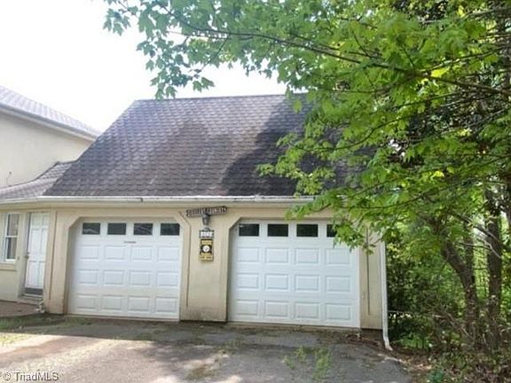 4th image of 171 Colony Ln