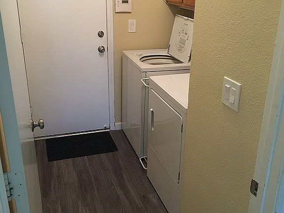 Laundry & Garage Entry