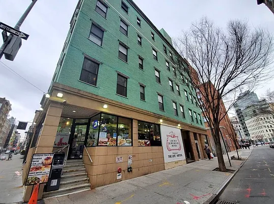 Rented by Signature Spaces NYC Corp | media 44