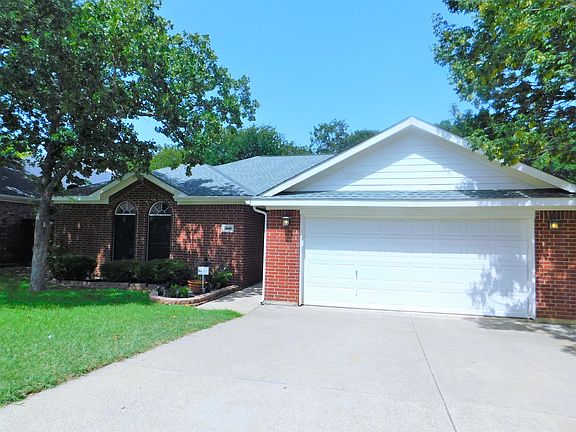 3rd image of 3840 Chimney Rock Dr