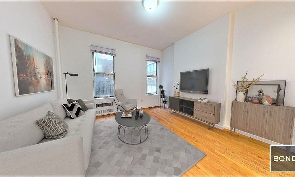 1st image of 1435 1st Ave #2NR