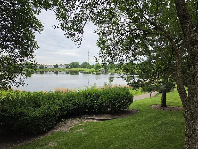 327 Shadybrook Ln #327 — Photo 8