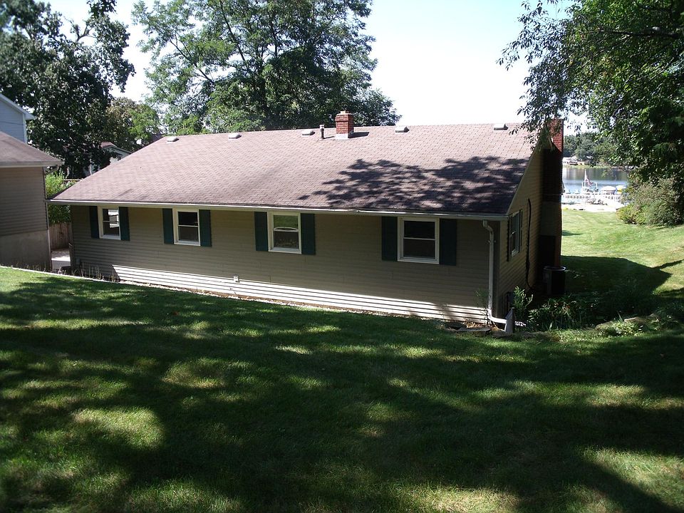 1st image of 1457 E Crooked Lake Dr