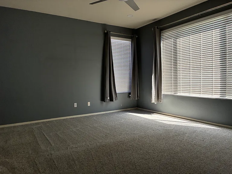 9237 W Irma Ln — Photo 19
