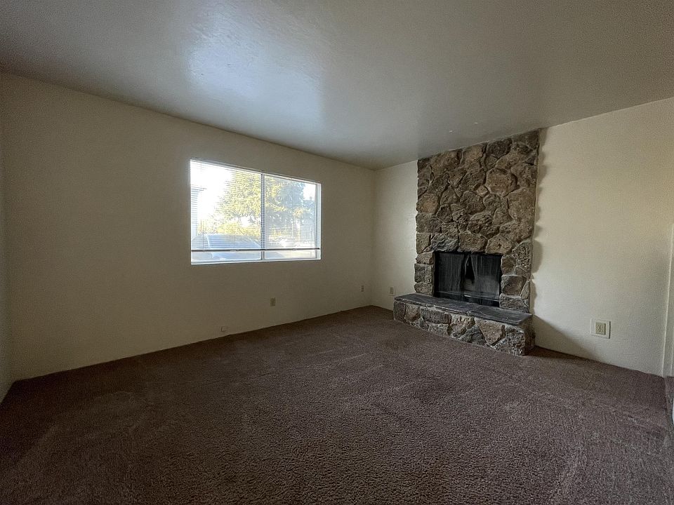 1st image of 1505 W 3rd St #10917156