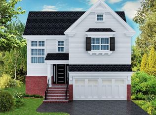 15 Railside Ave, White Plains, NY 10605