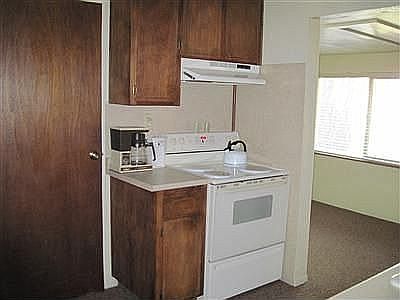 2nd image of 41894 Merriman Ln