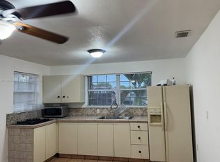 4610 SW 116th Ave, Miami, FL 33165