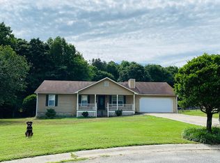 727 Crestview Dr, Bethlehem, GA 30620