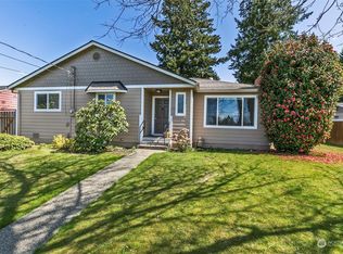 2715 Sylvan Dr W, University Place, WA