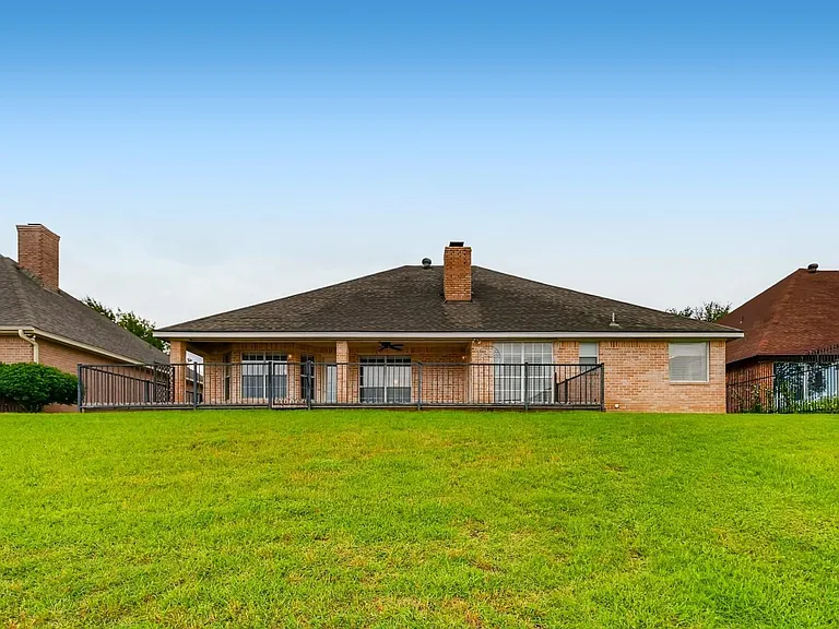 5930 River Bend Dr — Photo 35