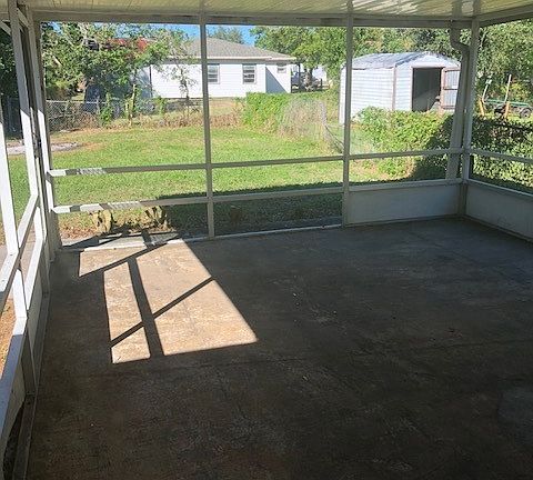 4th image of 2716 Vermont Ave