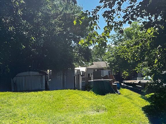 3rd image of 20055 Crowe Rd