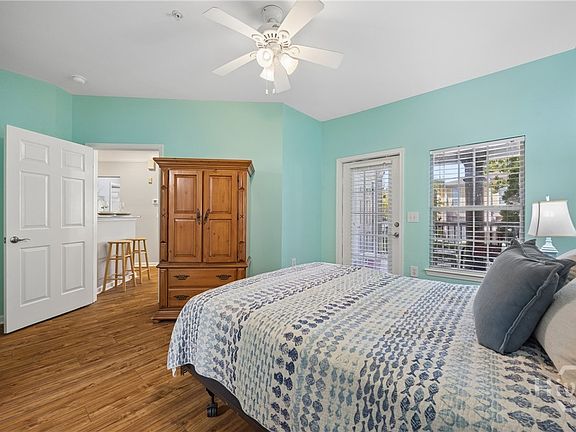 4th image of 1913 Whitemarsh Way