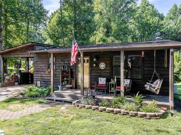 115 Nottingham Ln, Easley, SC 29640