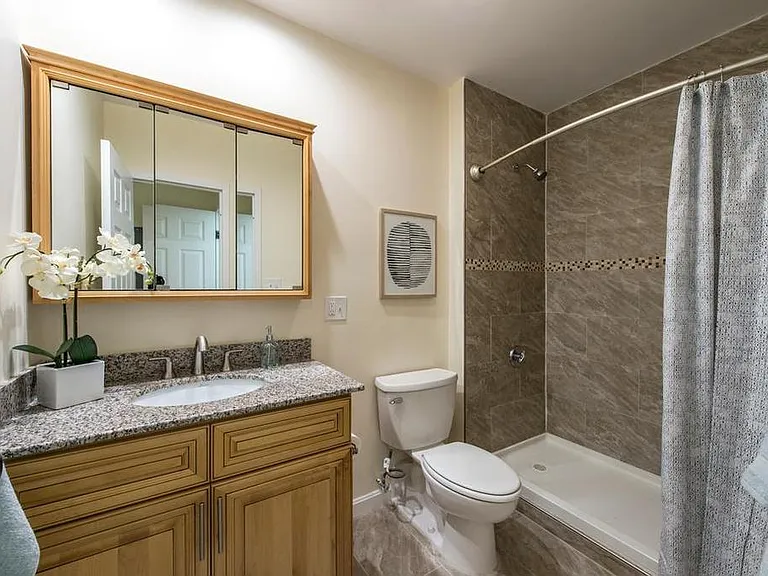 750 Highland Ave #307 — Photo 5