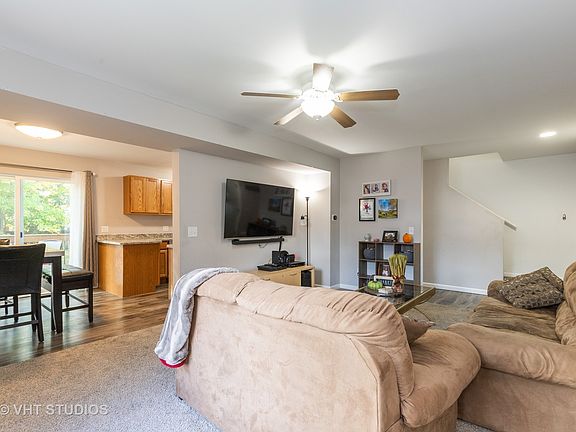 2nd image of 35810 Hunt Ave