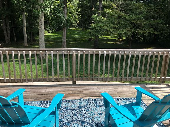 2nd image of 3296 Woodview Dr SE