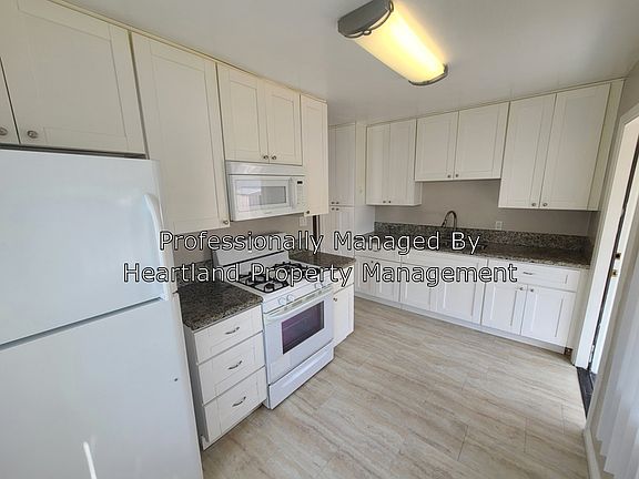 3rd image of 8069 Culowee St