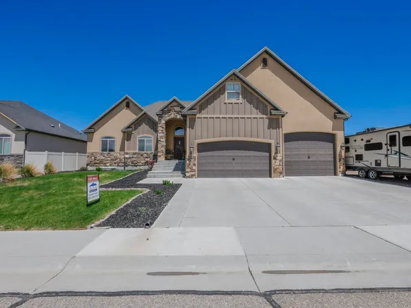 2401 Port Orford Ln, Rock Springs, WY 82901