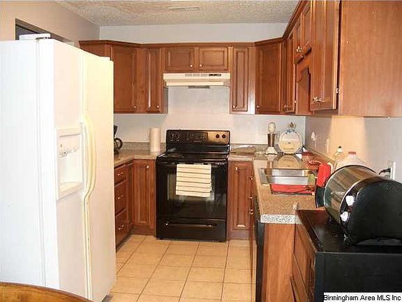 2nd image of 1169 Glasgow St
