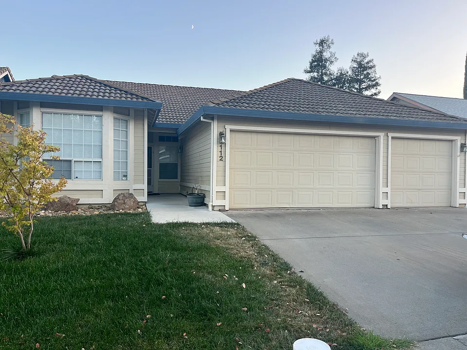 112 Lighthouse Way