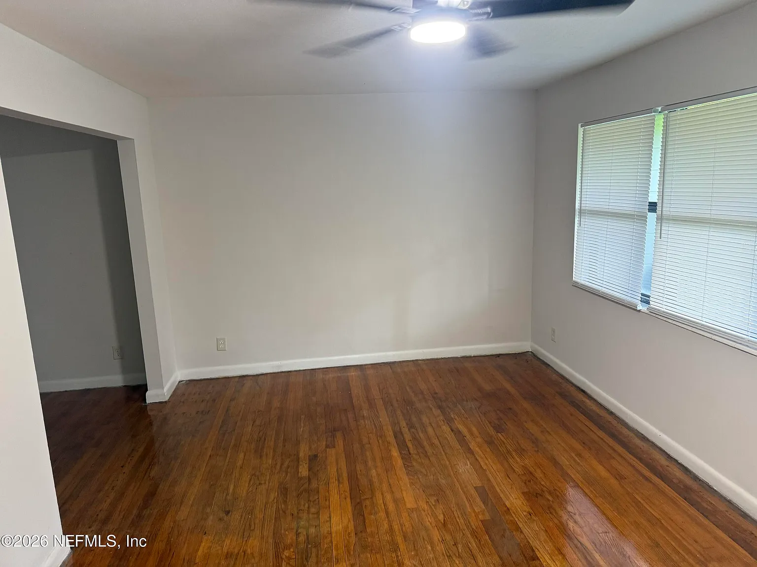 3 bed, 2.0 bath, 1372 sqft, $1,700 — Photo 2