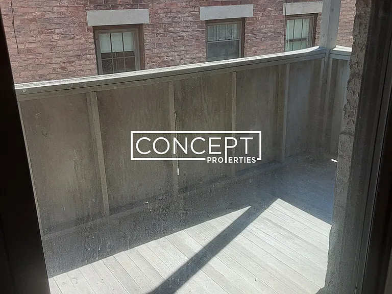 75 Longwood Ave #2R — Photo 10