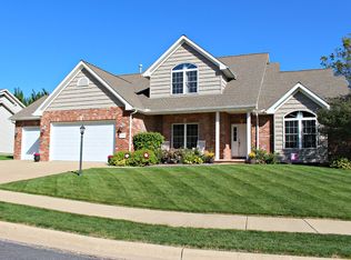 7008 N Bradford Pl, Peoria, IL 61614