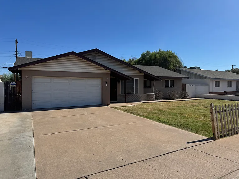 27 E Balboa Dr — Photo 21