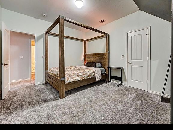3rd image of 11905 Whitney Way