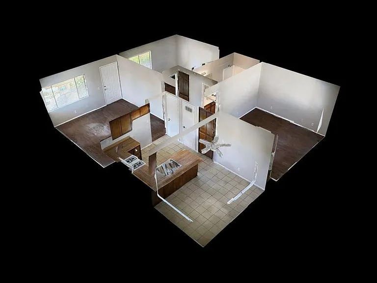509 W Limited Ave — Photo 9